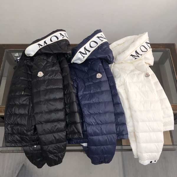 ハイクオリティダウンジャケット背面デザイン